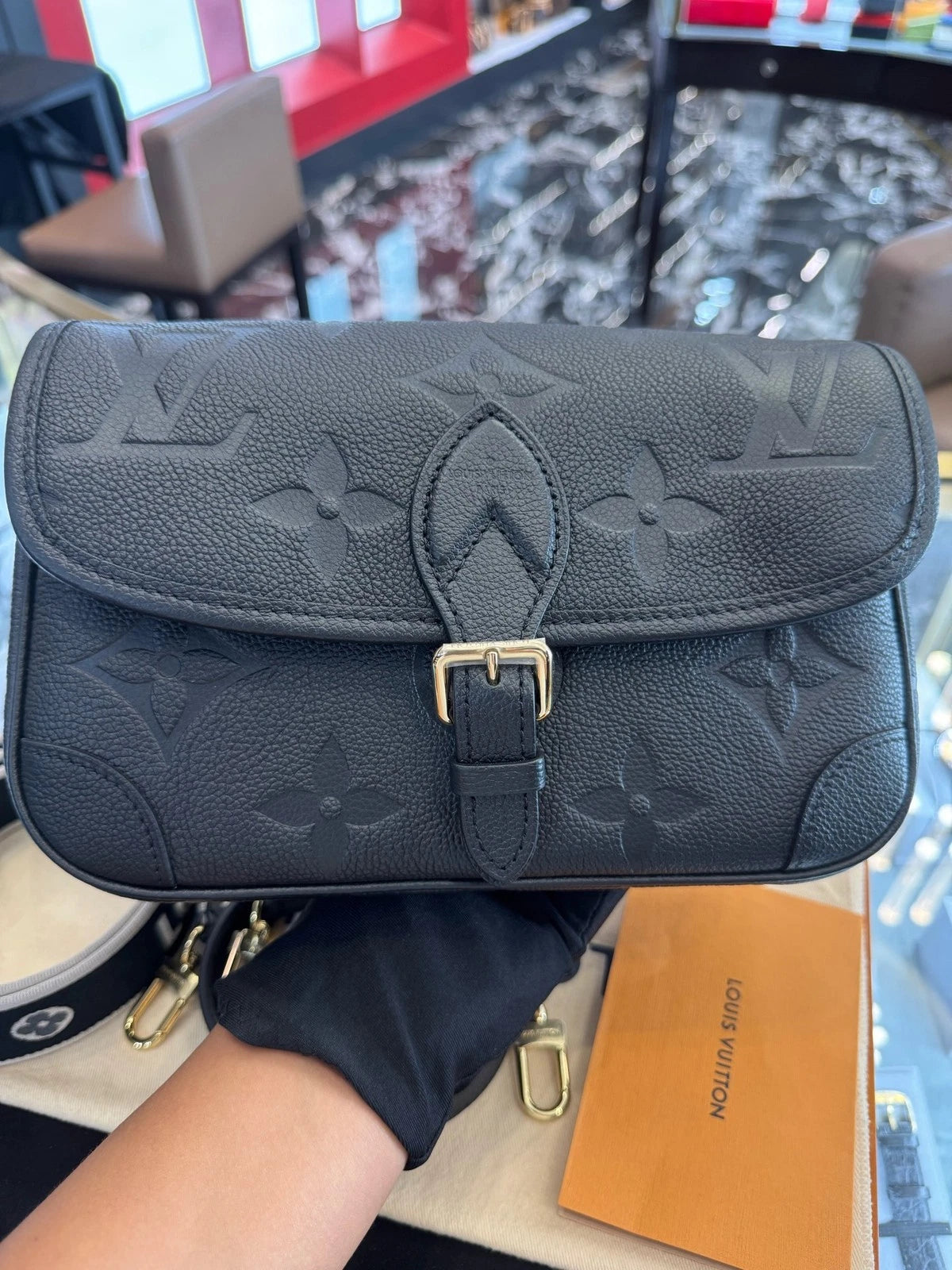 Louis Vuitton Black Full Leather Baguette Shoulder Bag For Women