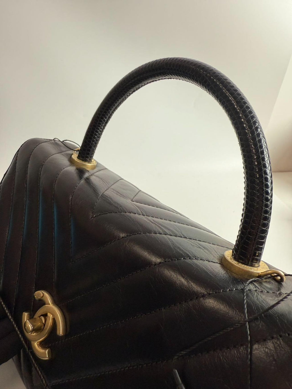 SJ0001CHANEL Leather Shoulder Bags Coco Handle Black Caviar Top Handle Bag