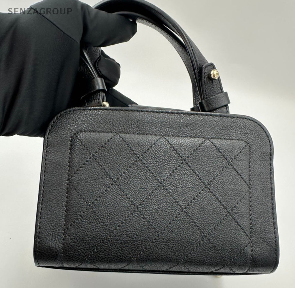Chanel Diamond Chain Shoulder Crossbody Top Handle Bag Black Gold Women Classic