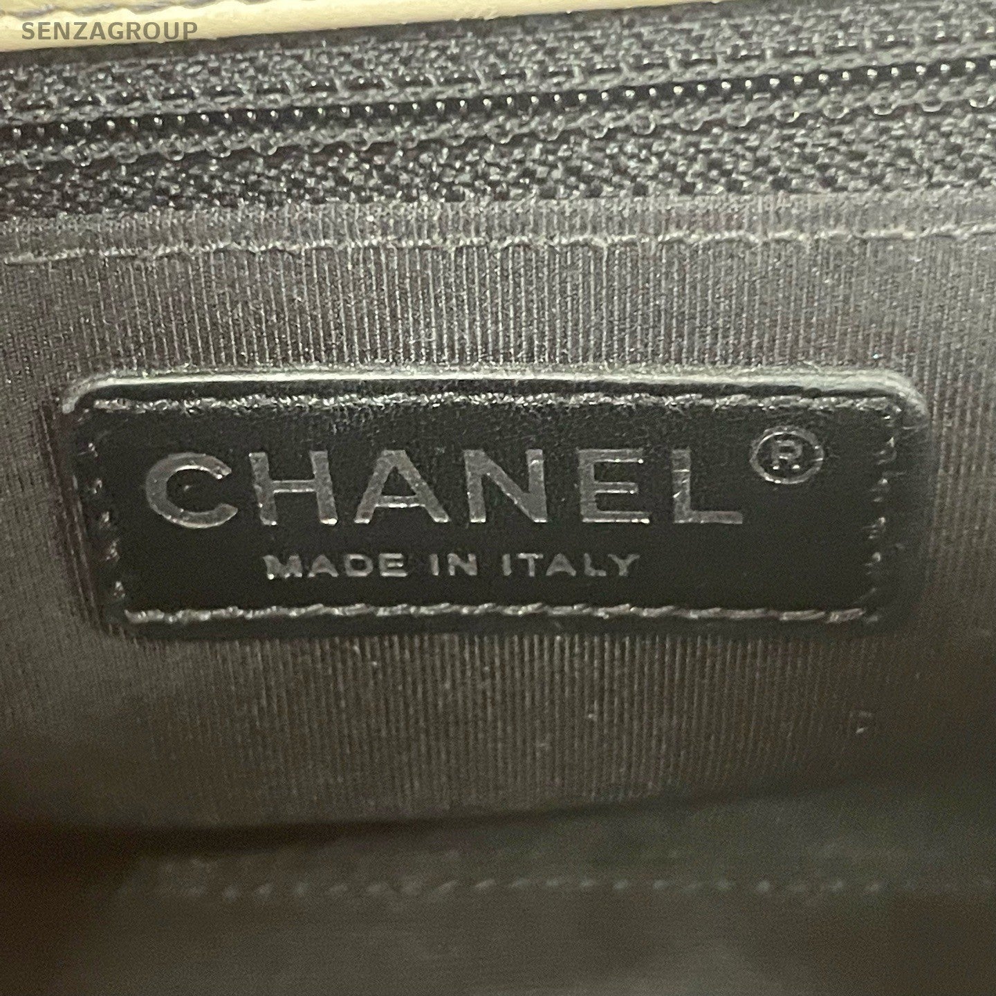CHANEL Vintage Top Handle Diamond Pattern 2WAY Chain Shoulder Handbag White