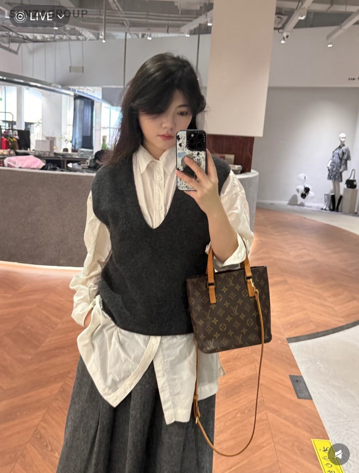 Louis Vuitton Vivian PM Monogram Top Handle bag Classic Vintage Women