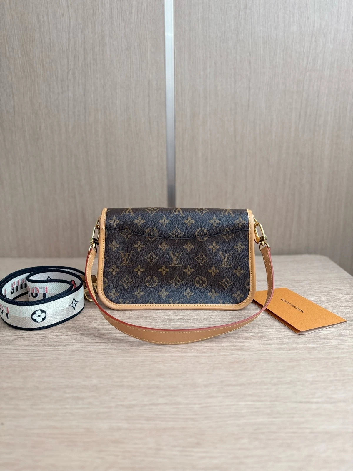 Pre-owned Louis Vuitton Monogram Canvas Shoulder Bag For Women