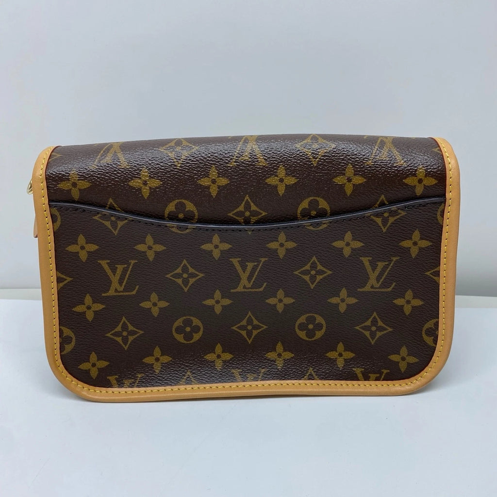 Louis Vuitton Monogram Canvas Baguette Shoulder Bag For Women