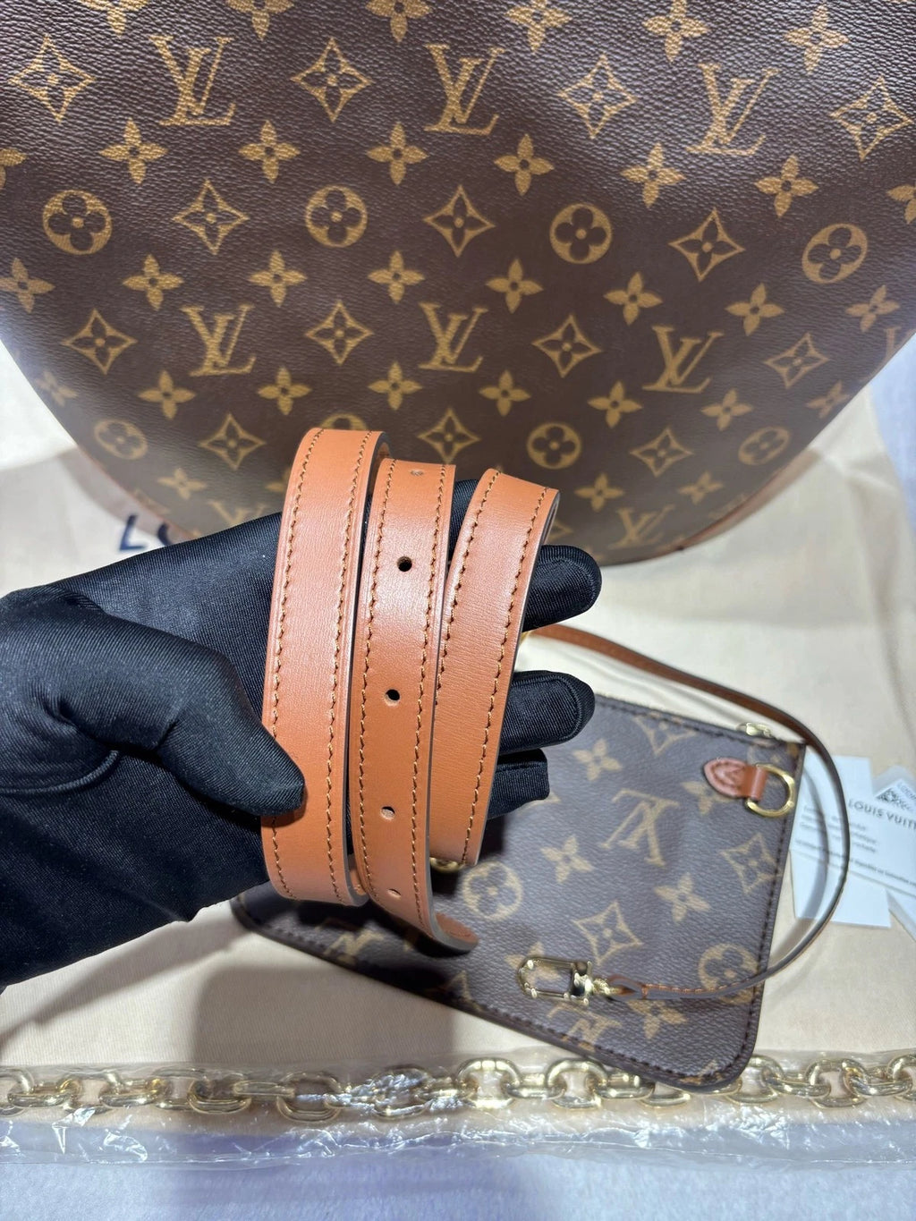 Louis Vuitton Loop Monogram Canvas Shoulder Bag Excellent