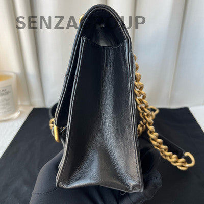 Chanel Black Gold Quilted Messenger Chain Shoulder Crossbody Bag Classic