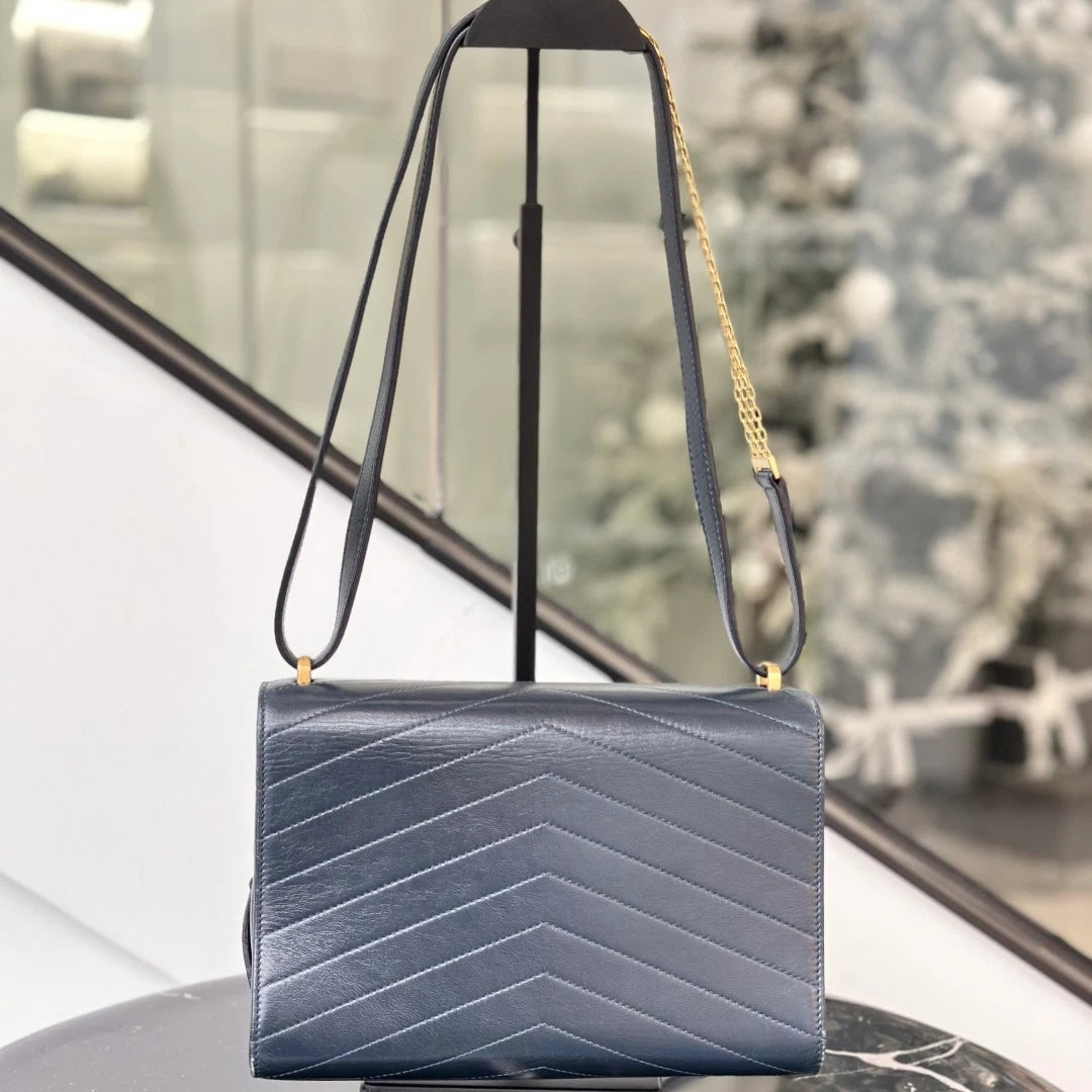 Authentic Chanel Envelope Chevron Calfskin Chain Crossbody Bag Navy Blue GHD