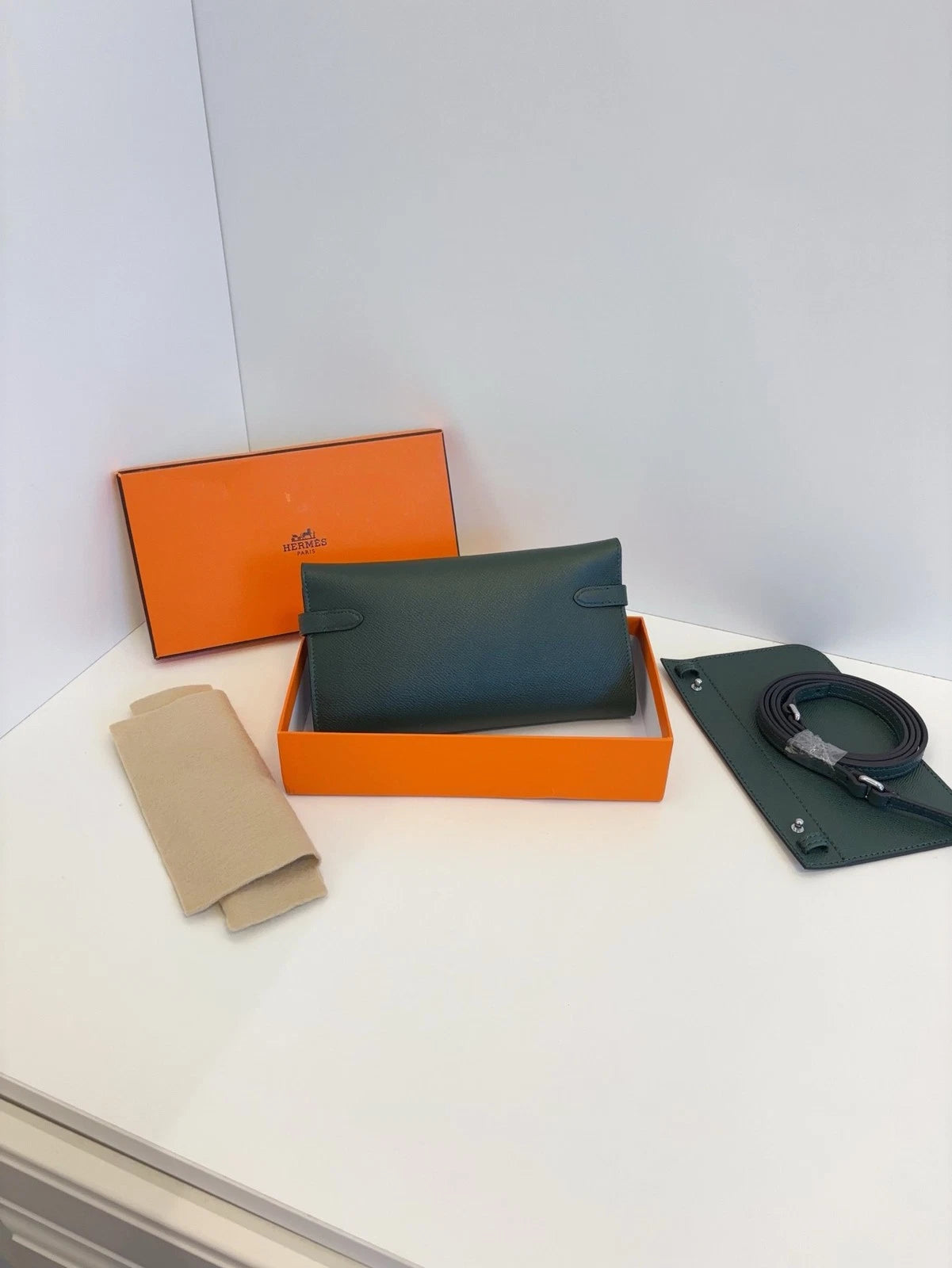 Hermes Kelly Long Wallet Clutch Green Epsom Silver Lock Excellent