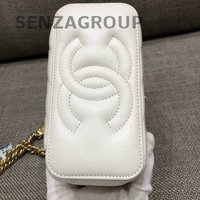 Chanel Quilted Chain Shoulder Crossbody Bag White Gold Women Classic
