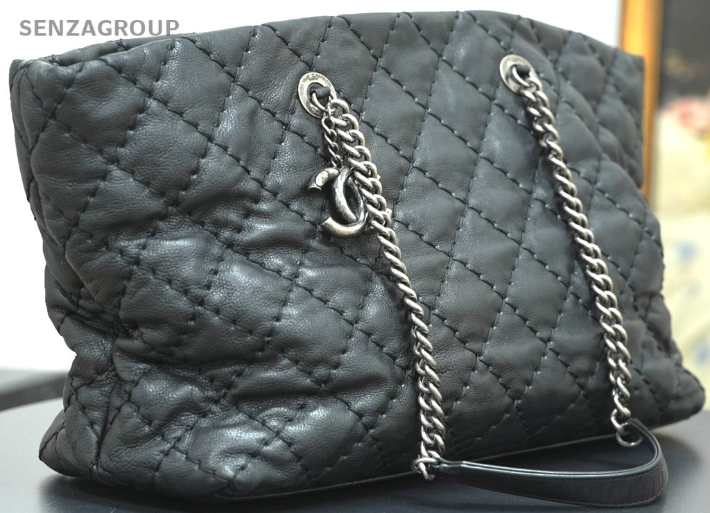 CHANEL Classic External suture line tote Shoulder bag Black Silver
