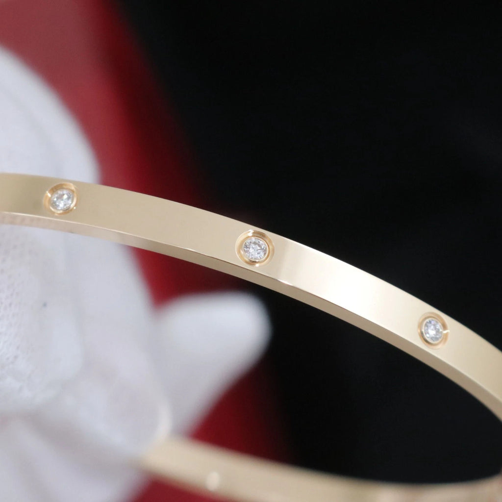 Excellent Cartier Love Small Bangle Bracelet 10 Diamonds 18K Yellow Gold Size18