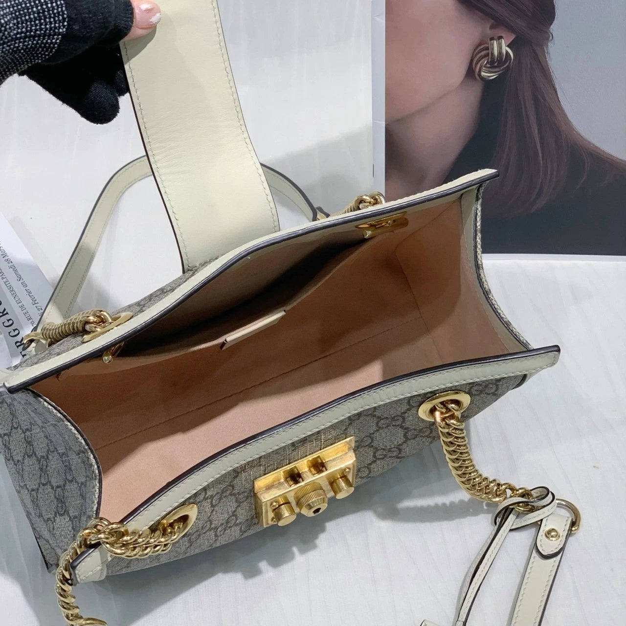 Gucci Canvas Classic White Small Shoulder Bag For Women