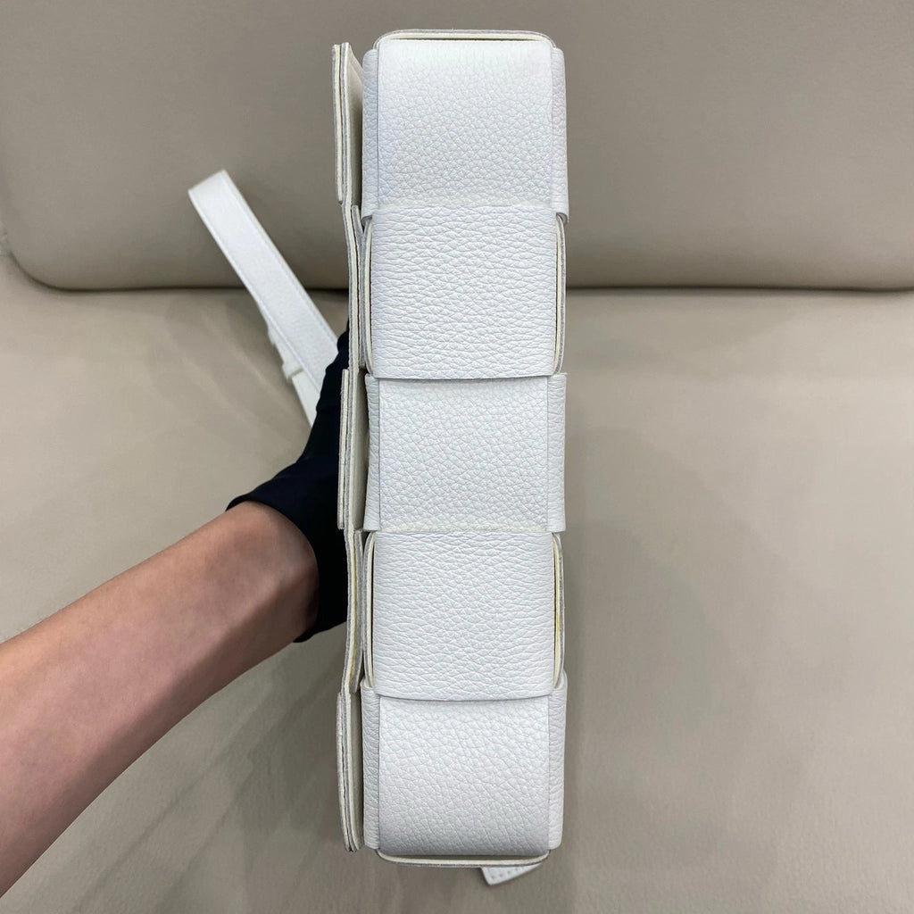 Bottega Veneta White Calfskin Crossbody Bag For Women