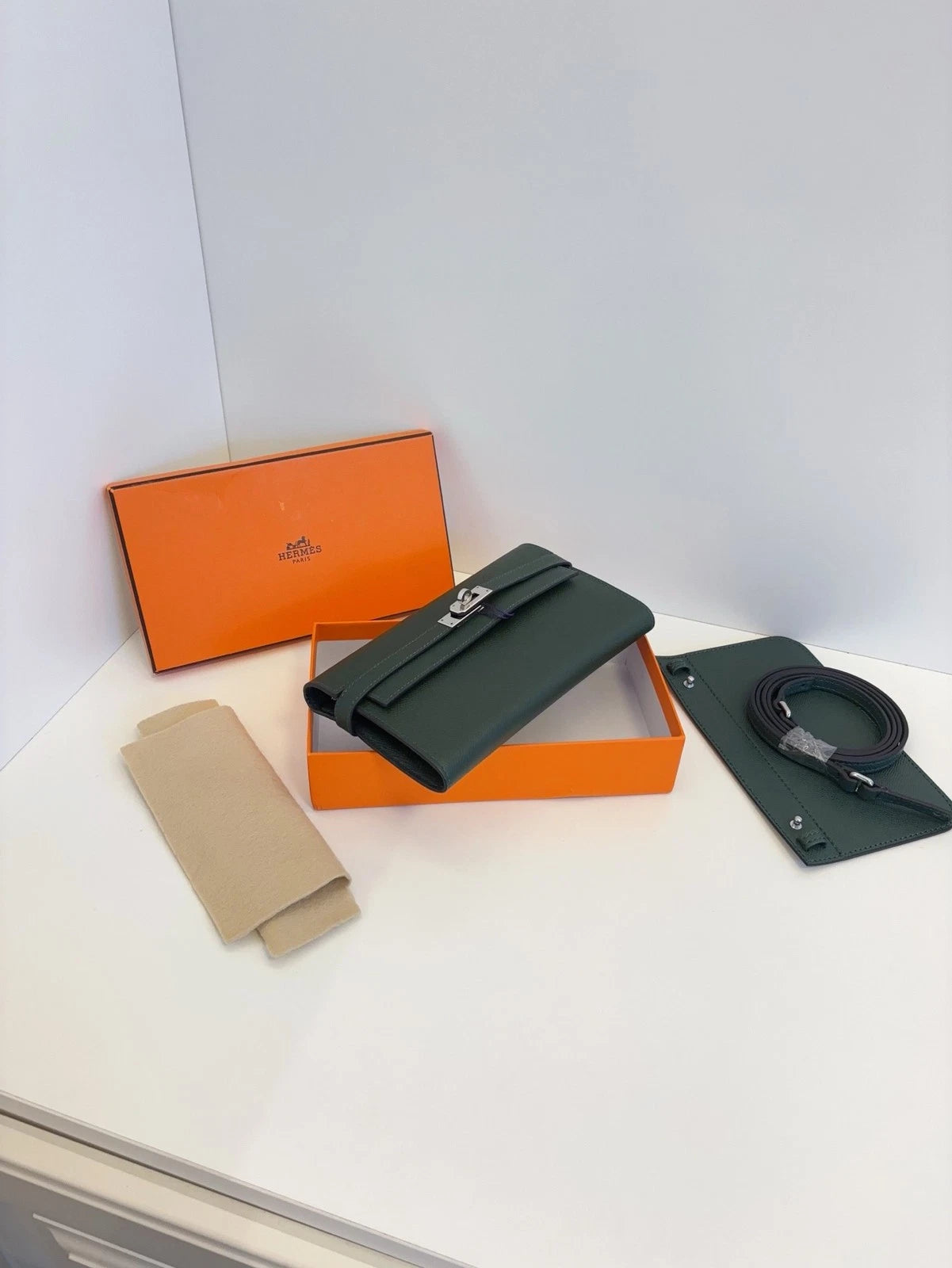 Hermes Kelly Long Wallet Clutch Green Epsom Silver Lock Excellent