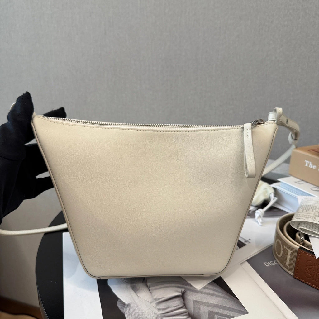 Excellent Loewe Hammock Hobo Mini White Handbag Crossbody Silver Hardware