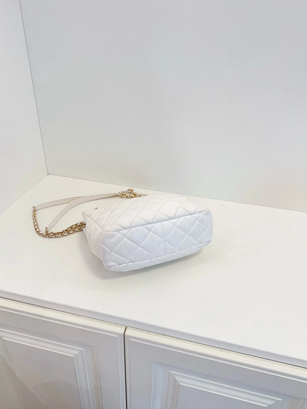 CHANEL White Gold Hardware Small Hobo Handbag For Women