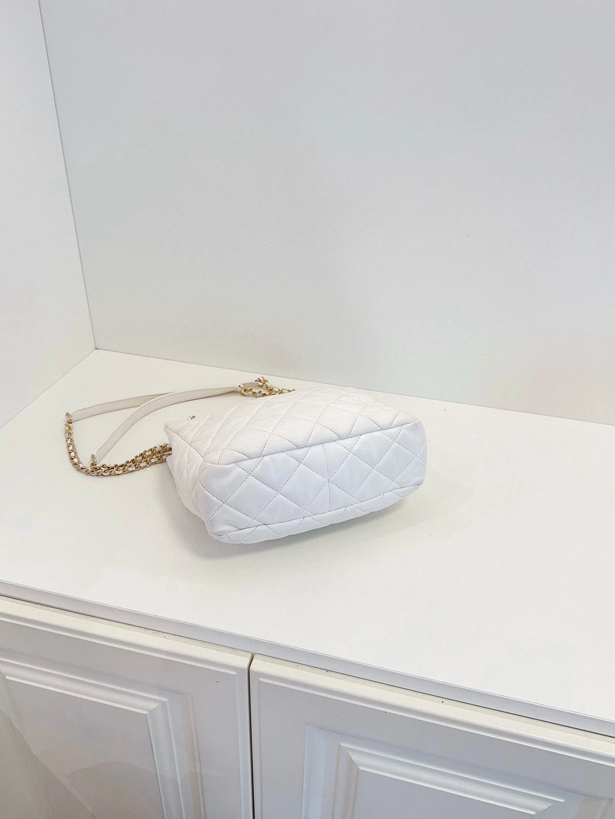 CHANEL White Gold Hardware Small Hobo Handbag For Women