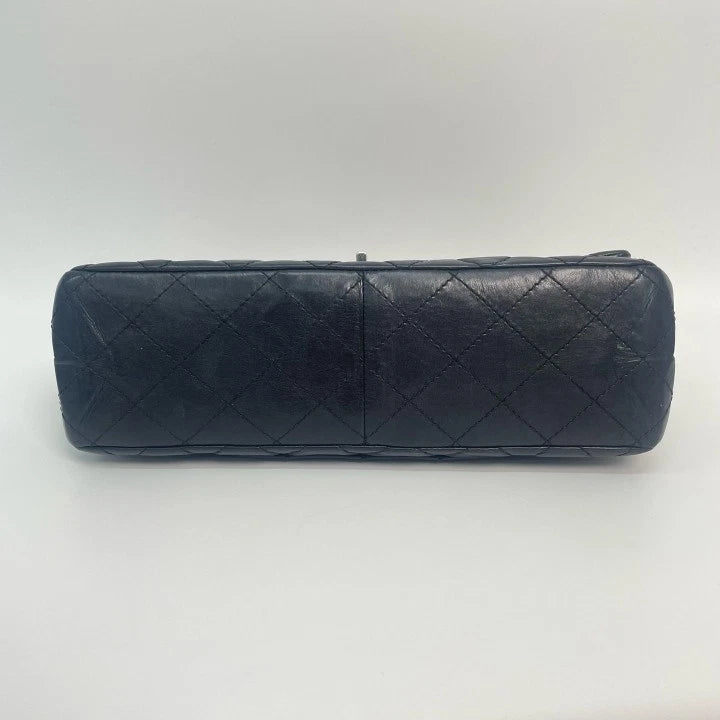 CHANEL Black Calfskin Leather 2.55 Large Chain Shoulder Crossbody Bag For Women