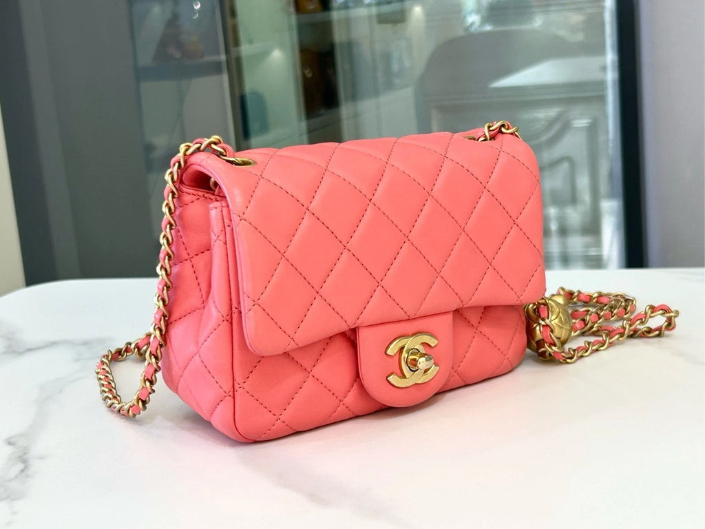 CHANEL Classic Flap Pink Lambskin Crossbody For Women