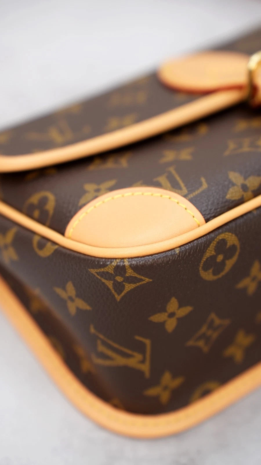 Louis Vuitton Diane Monogram Shoulder Bag Crossbody Excellent