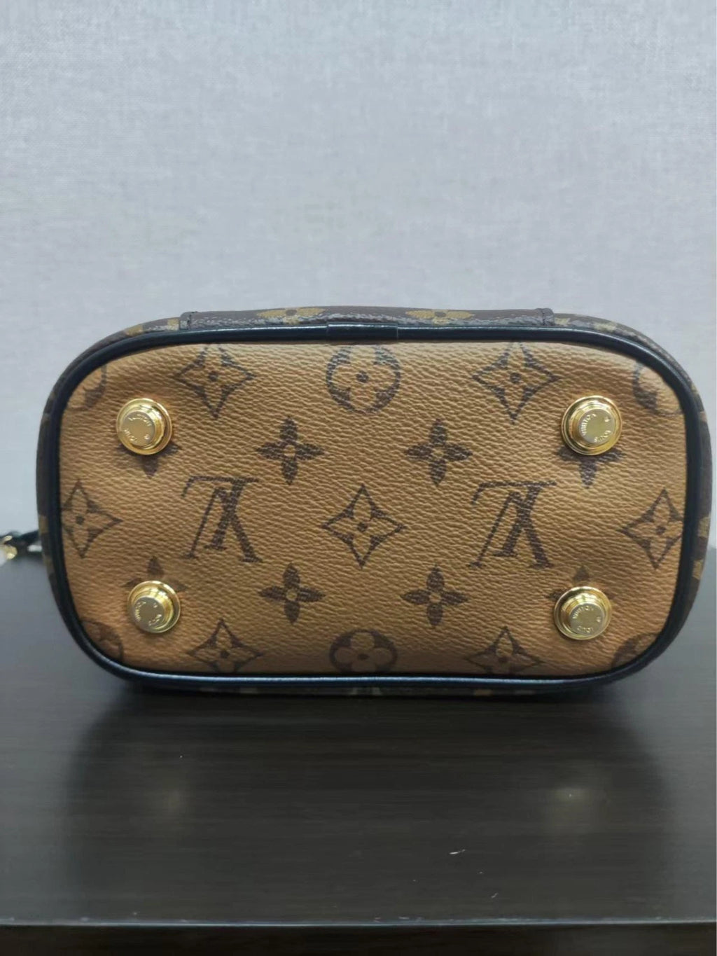 SJ0001 LV vanity bb nice cosmetic bag Z