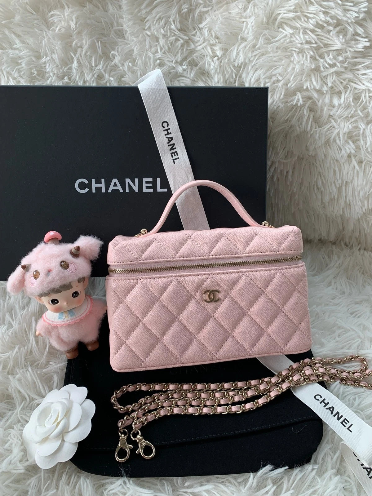 Chanel Pink Leather Lunch Box Shoulder Handbag For Women