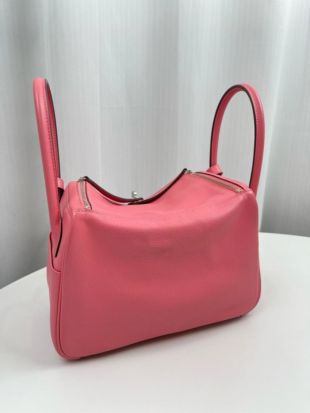 Hermes Lindy 26 A Stamp Epsom Leather Shoulder Bag For Women