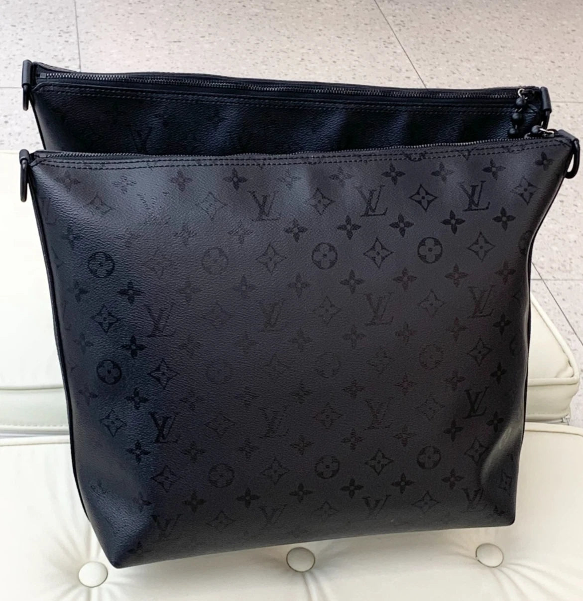 Louis Vuitton Vagabond Hobo Monogram So Black Shoulder Bag Crossbody Unisex S