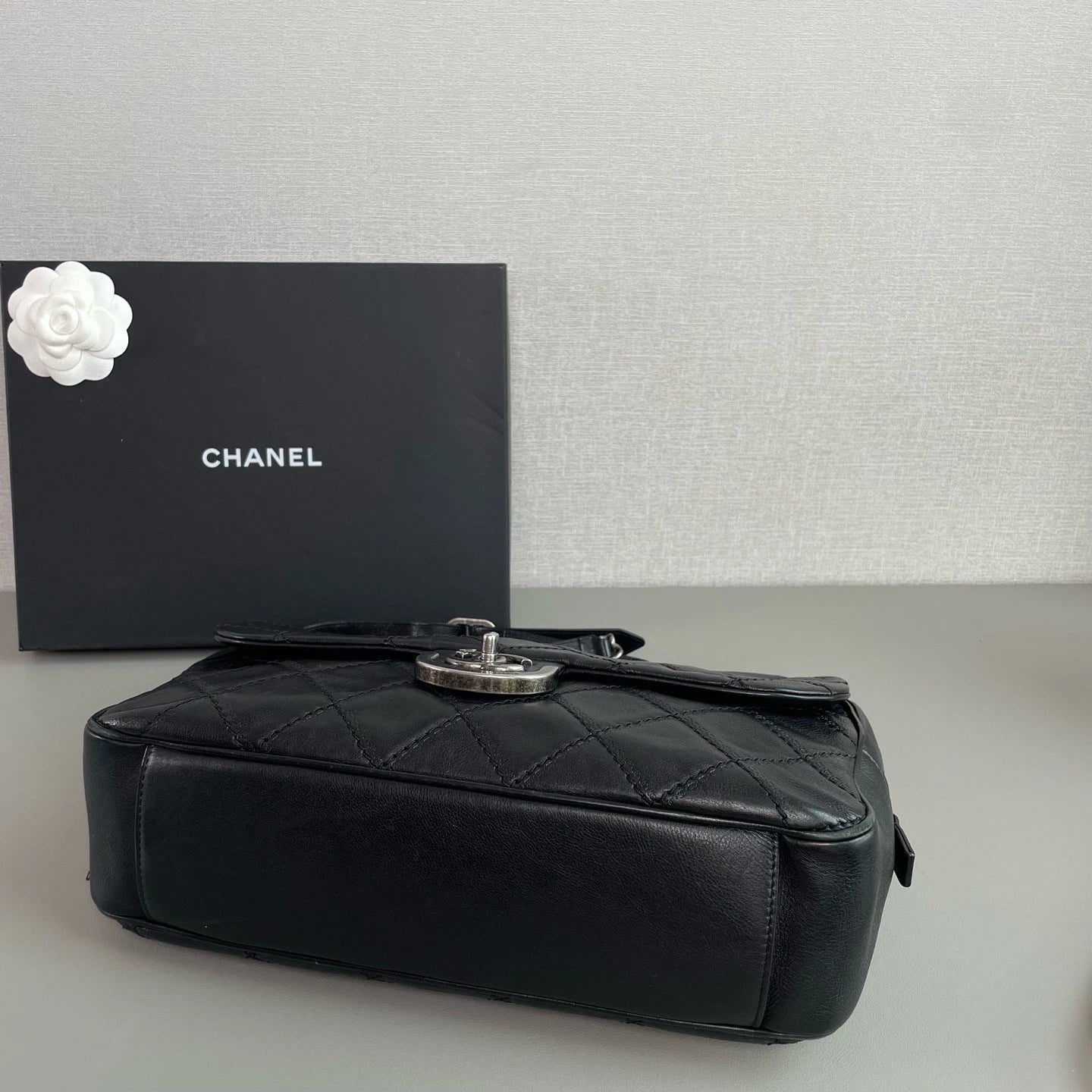Chanel Diamond Chain Shoulder Bag Crossbody Black Silver Women Classic