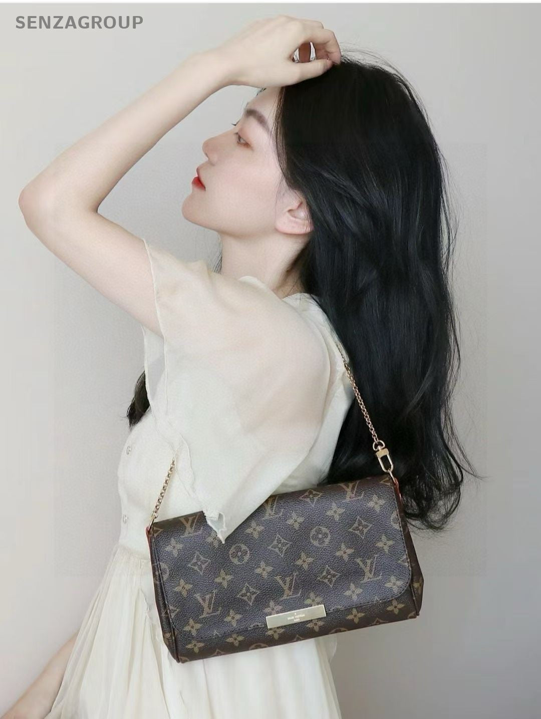 Louis Vuitton Favourite MM Monogram 2WAY Chain Shoulder bag Crossbody Women