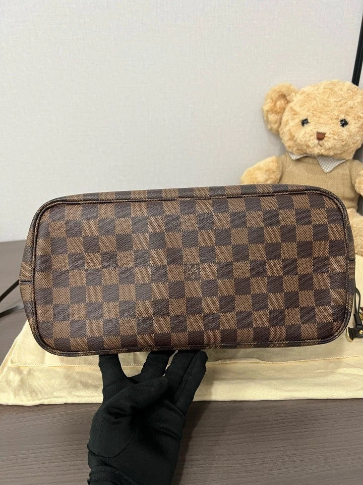 Louis Vuitton Damier Medium Neverfull Tote Bag For Women