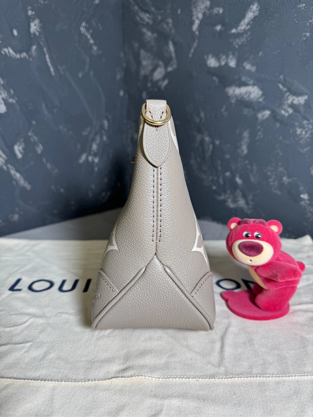 Louis Vuitton Boulogne Shoulder Bag Gray Gold Hardware