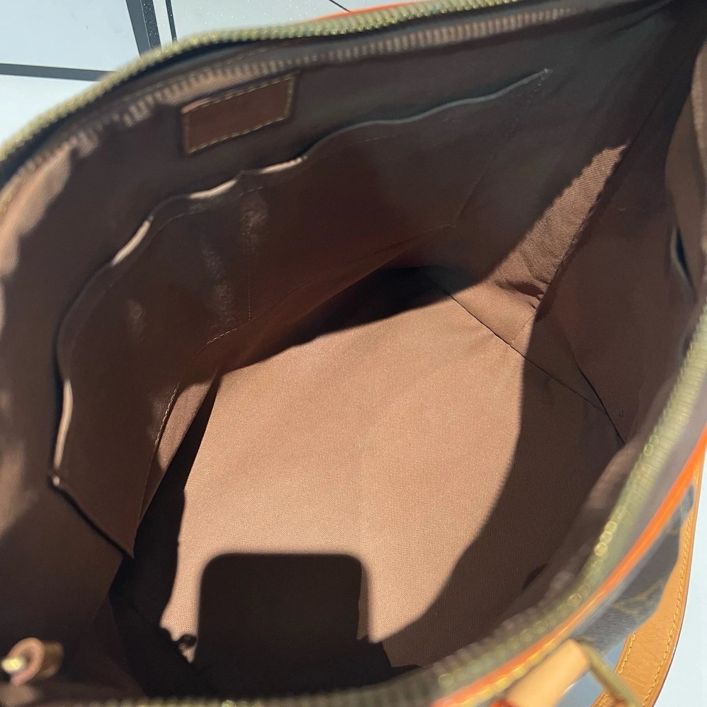 Louis Vuitton Canvas Monogram Crossbody Shoulder Bag For Women