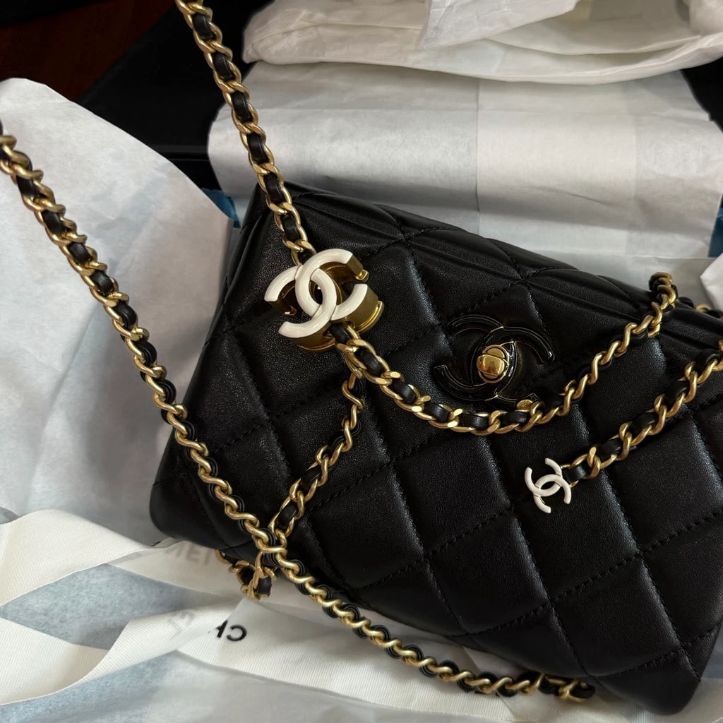 Chanel Lambskin Chain Shoulder Bag Crossbody Black Gold Diamond Excellent