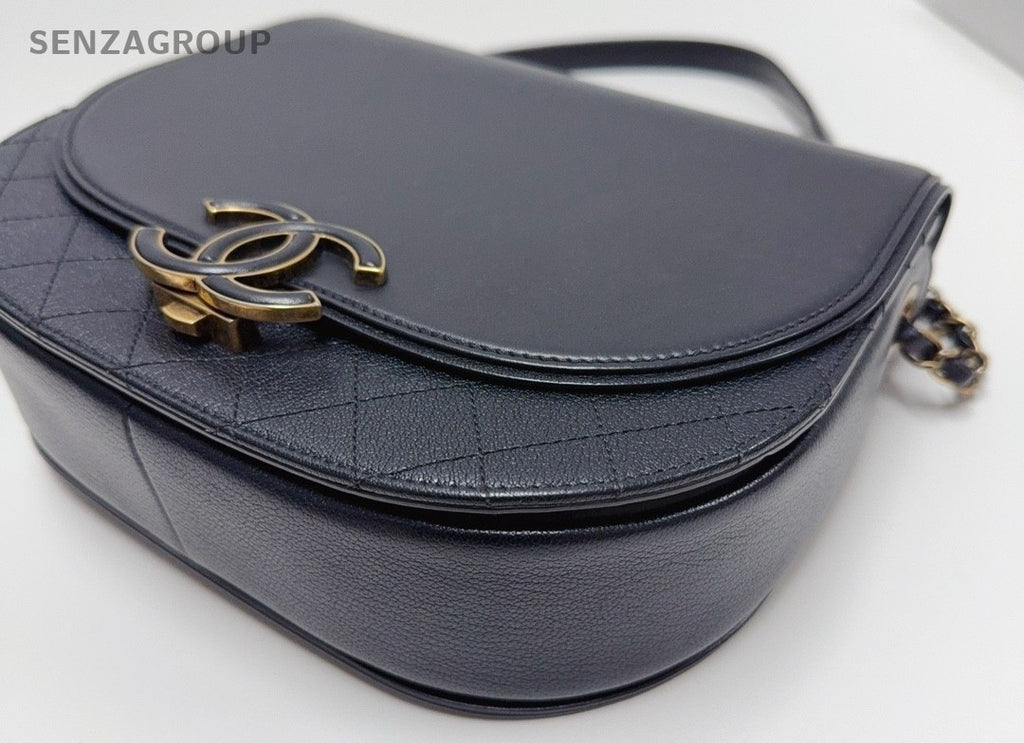 CHANEL Coco Curve Flap Calfskin top handle Shoulder Handbag Crossbody