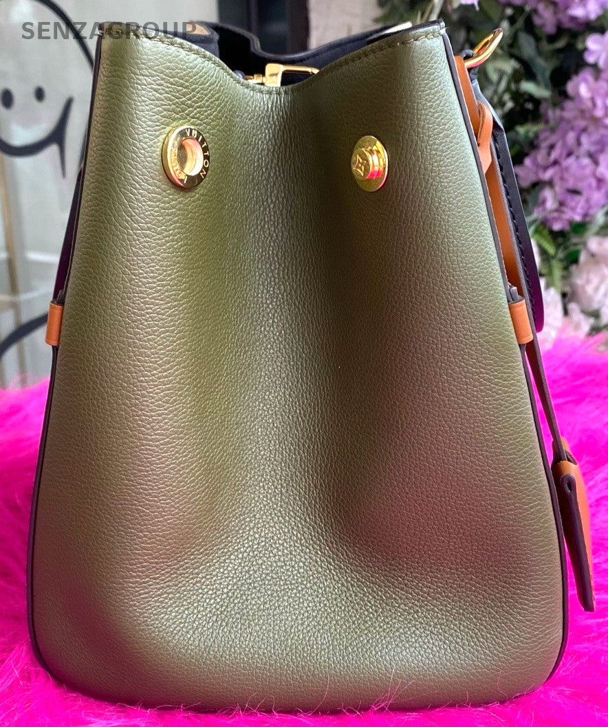 Louis Vuitton Fold tote Top Handle Mongram 2way Shoulder Handbag Women Brown