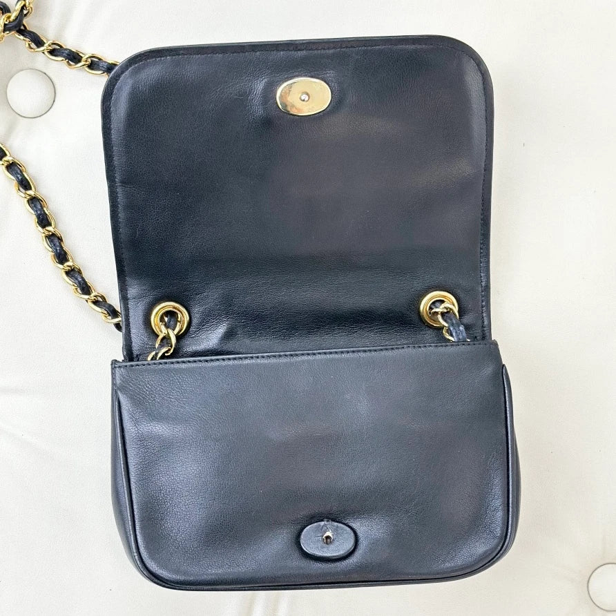 Chanel Vintage Lambskin Chain Shoulder Crossbody Bag Black Gold Women S