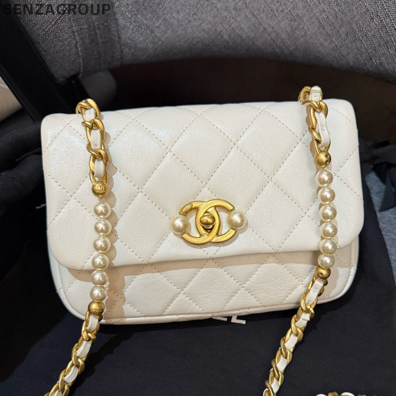 Chanel Vintage Calfskin Pearl Chain Shoulder Bag White Gold Classic Women