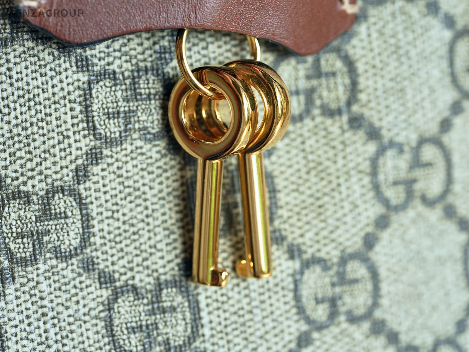 GUCCI Padlock Medium Brown gold Shoulder Handbag Canvas tote