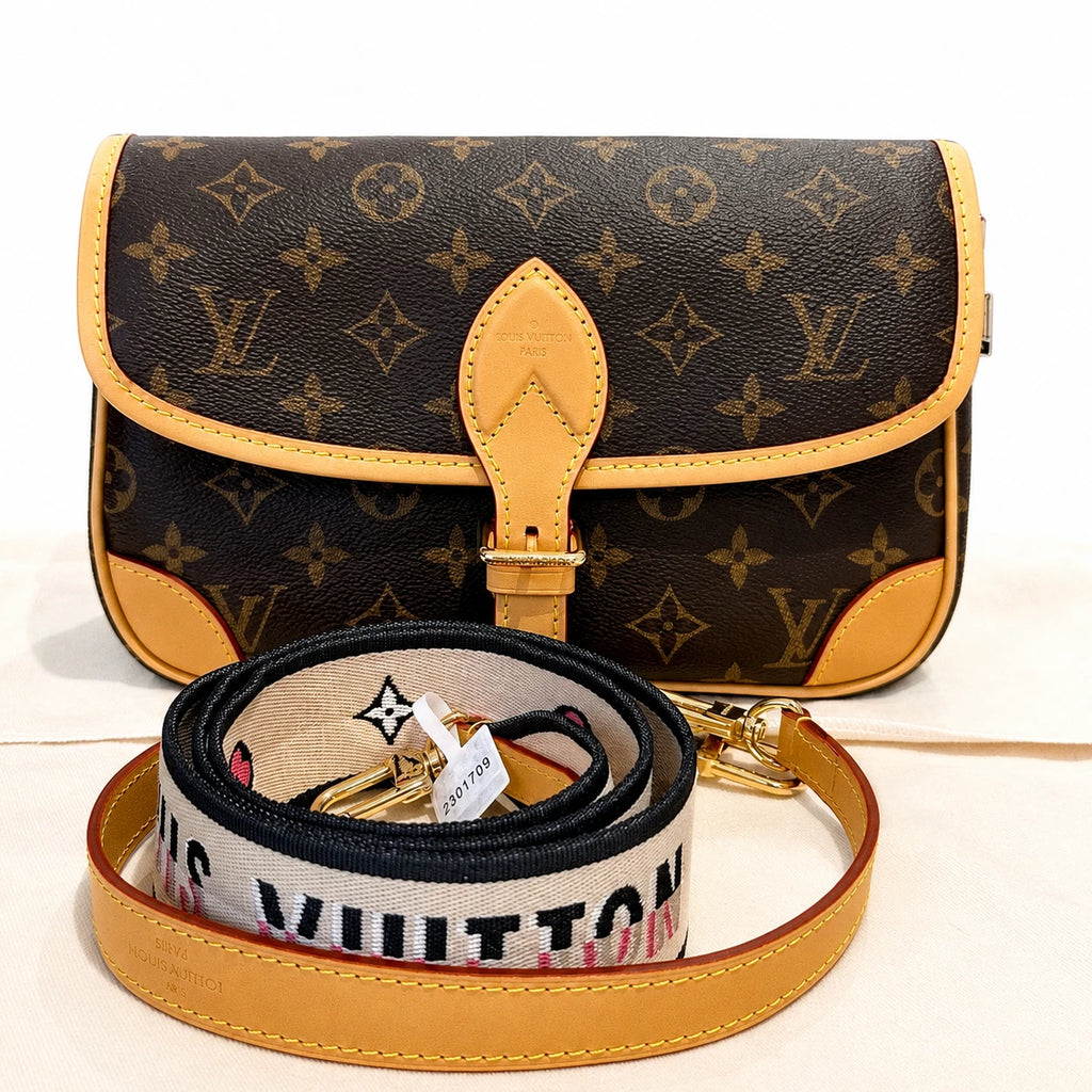 Louis Vuitton Diane Monogram Canvas Shoulder Crossbody Bag Brown Gold Buckle