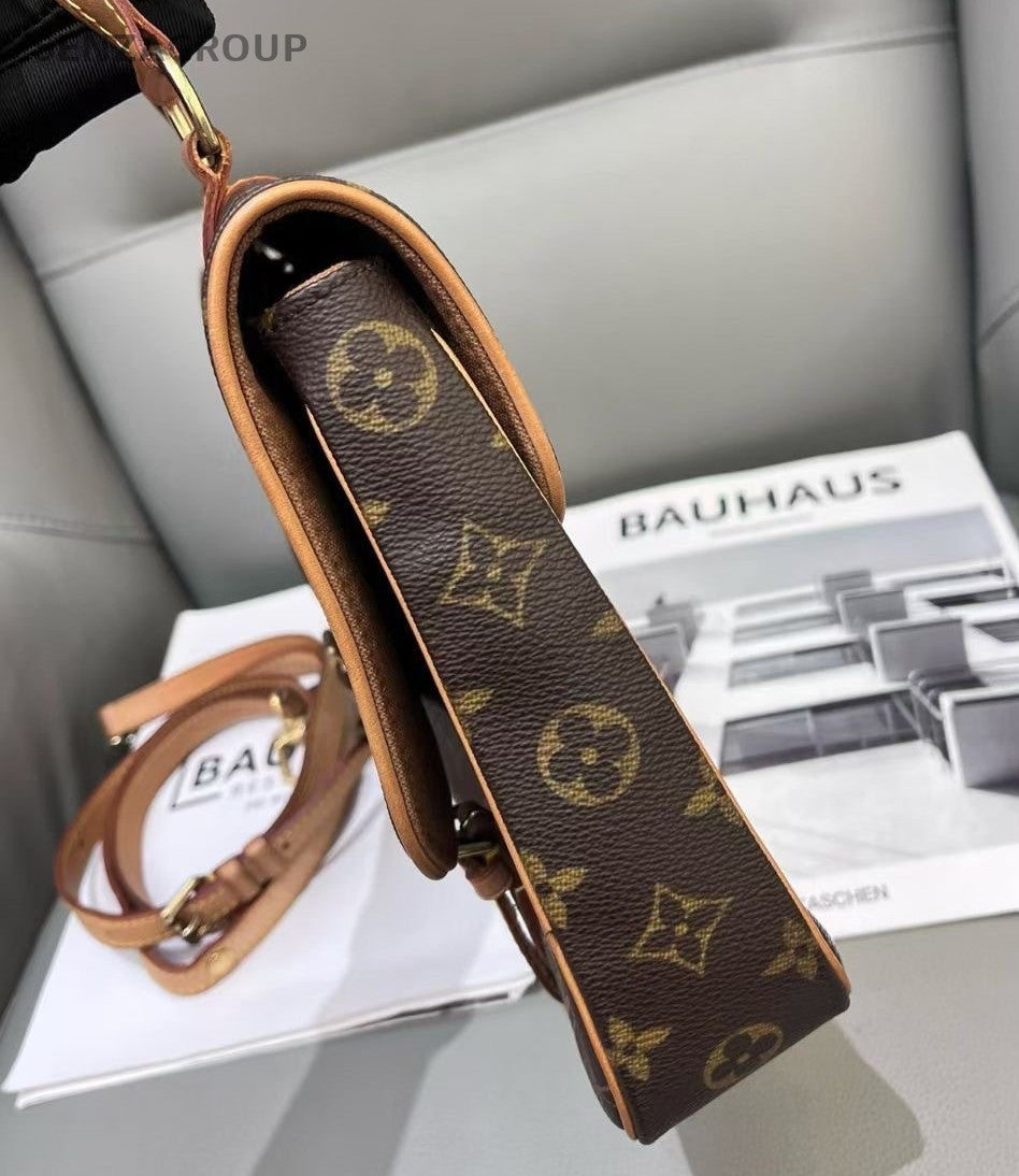 Louis Vuitton GM Monogram Leather Handbag Shoulder Crossbody Bag Women Brown
