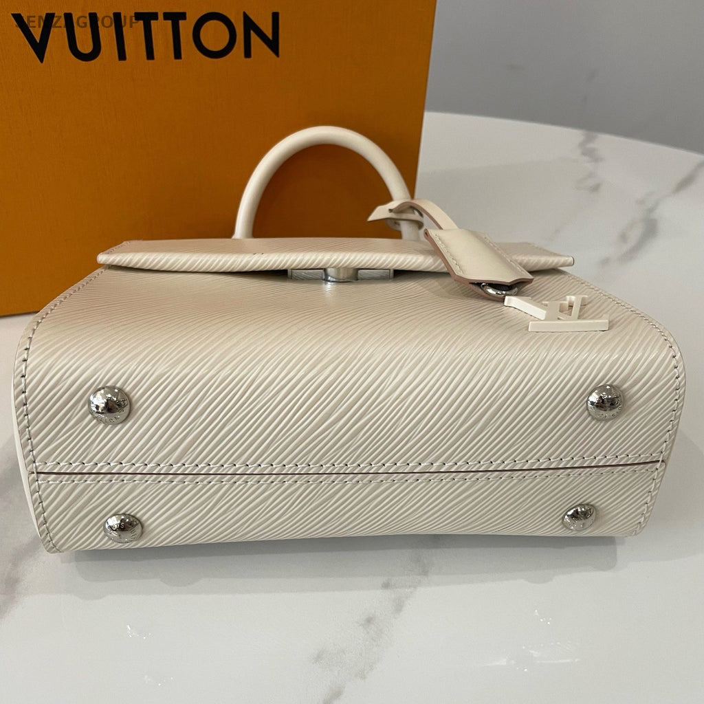Louis Vuitton Cluny bb Top Handle Epi Leather 2WAY Shoulder Handbag White Women