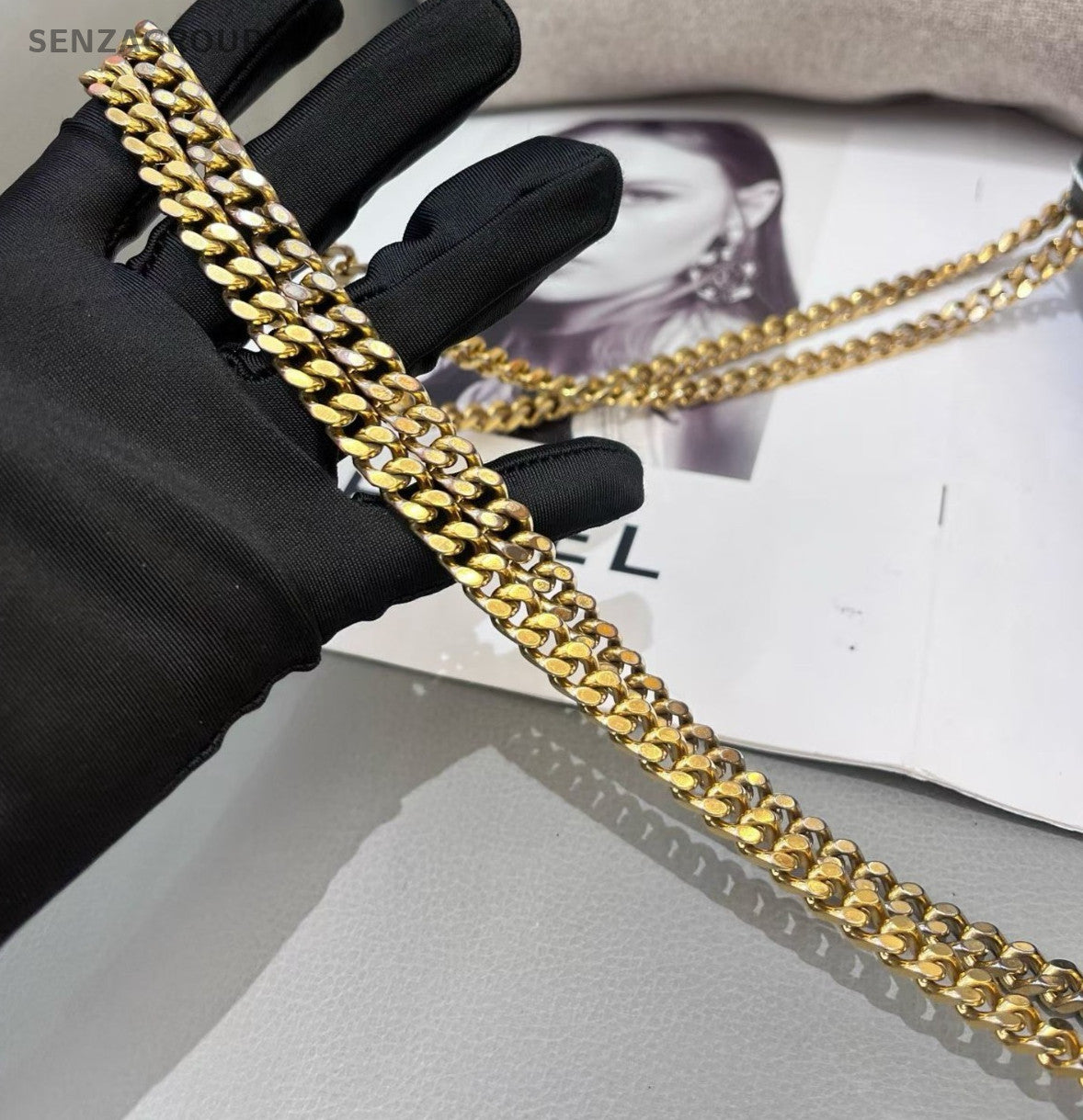 Saint Laurent Kate MM Calfskin Chain Shoulder Bag Crossbody Black Gold Women
