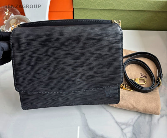 Louis Vuitton Water ripples All Black Shoulder bag Black Gold