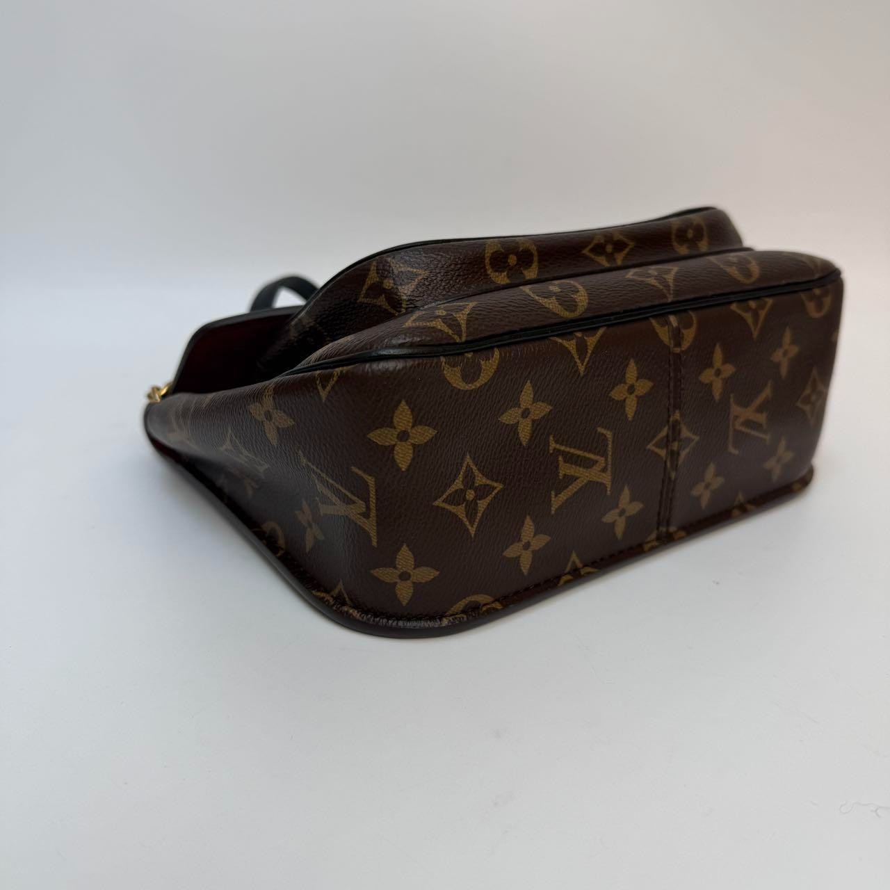 SJ0001 LV passy