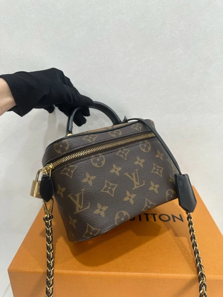 Louis Vuitton Vanity Monogram Top Handle Excellent