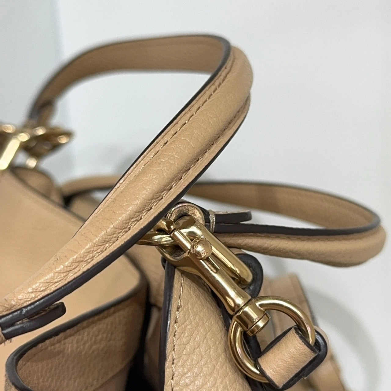 Coach Beige Leather Bucket Shoulder Crossbody Handbag For Women