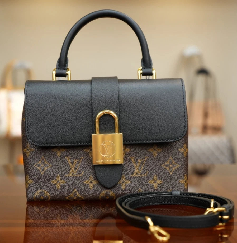 Louis Vuitton Monogram Locky BB Crossbody Handbag Chip Version Excellent