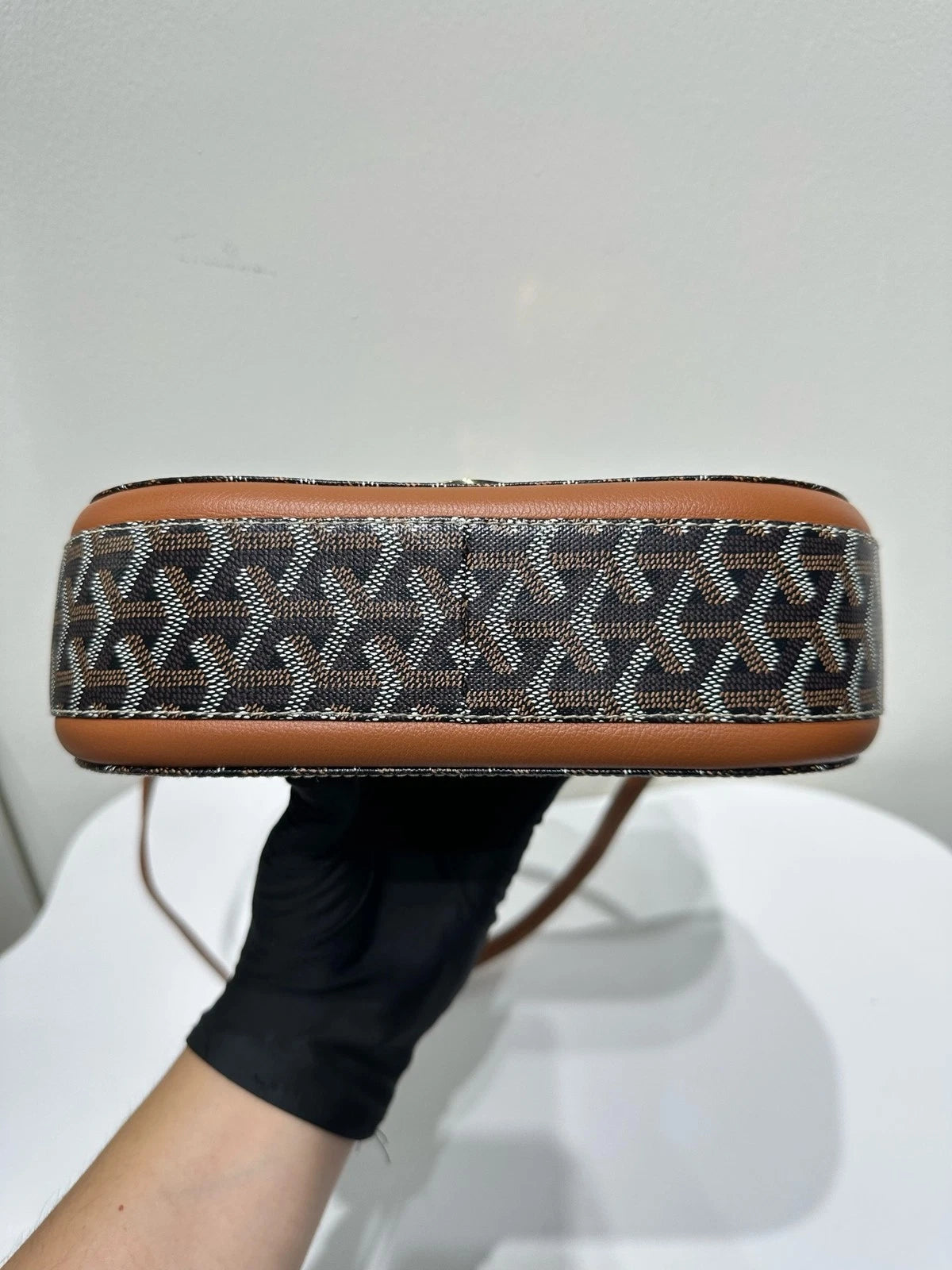 Goyard 233 Brown Leather Messenger Shoulder Crossbody Bag For Women
