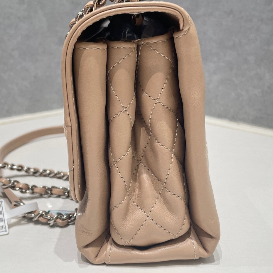 Chanel Quilted Chain Shoulder Bag - Pink with Silver Hardware