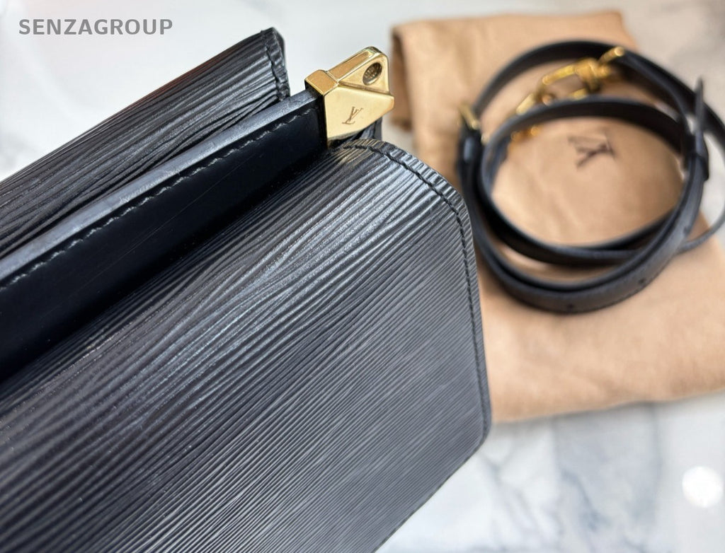 Louis Vuitton Grenelle Shoulder bag Epi 2WAY Crossbody